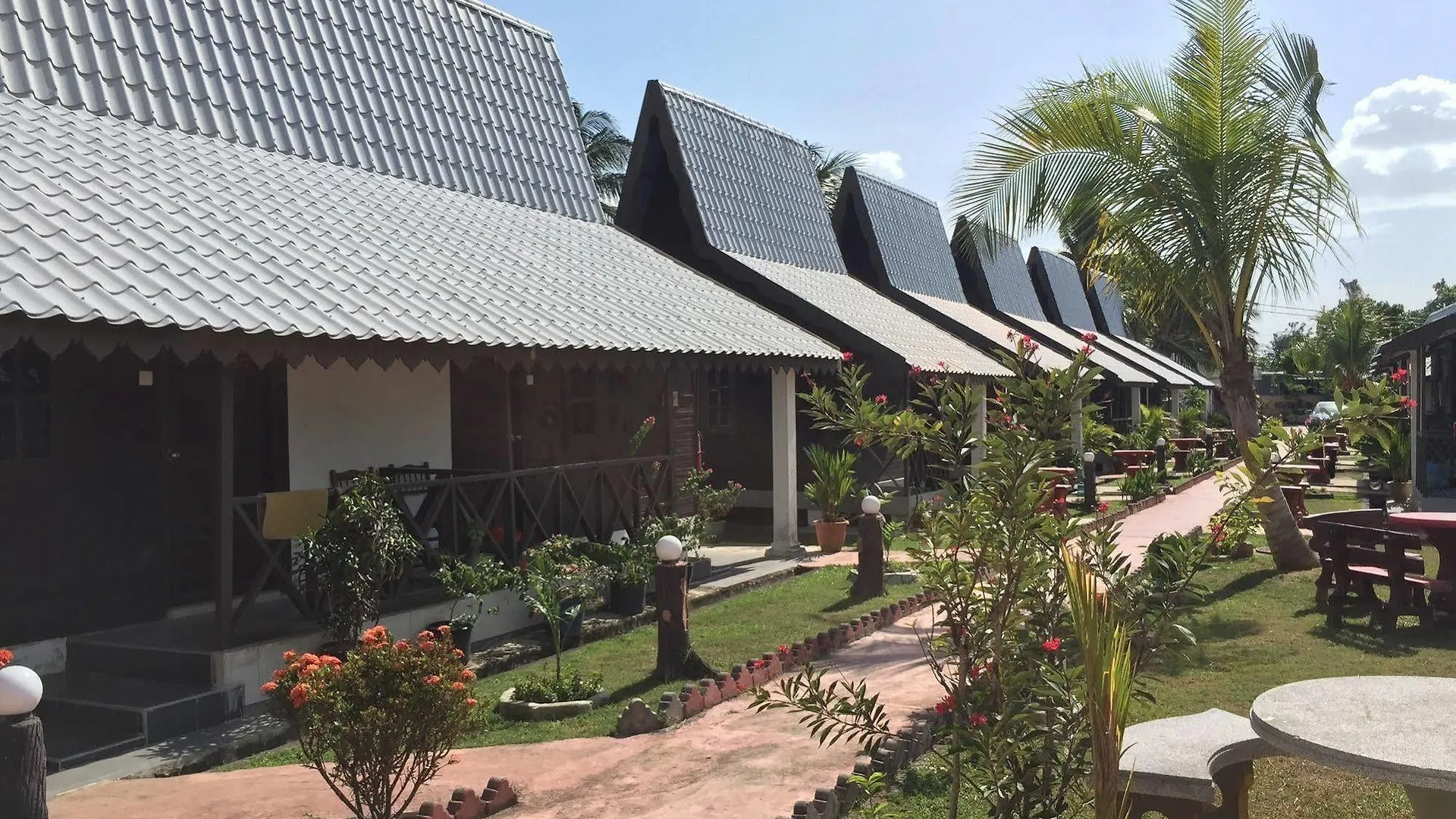 Rasa Senang Villa -Islam Guest Only Pantai Cenang  2*, Pantai Cenang (Langkawi)